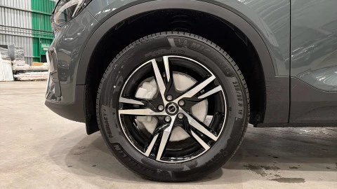 Volvo XC40 B3 G Core Auto 120 kW (163 CV)