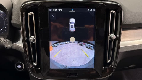 Volvo XC40 B3 G Core Auto 120 kW (163 CV)