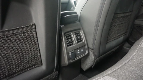 Renault Captur techno Eco-G 100cv (74 kW)