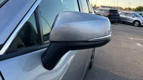 Toyota Rav4 2.5l 220H Advance