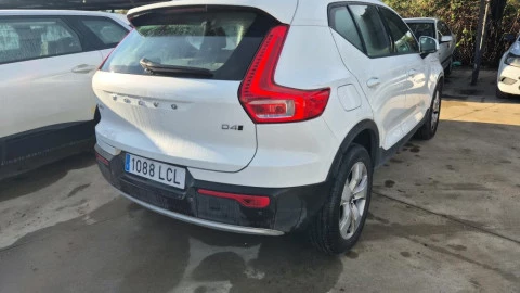 Volvo XC40 2.0 D4 AWD Business Plus Auto
