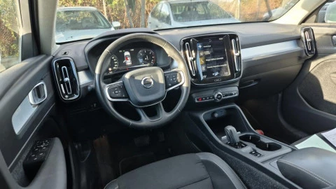 Volvo XC40 2.0 D4 AWD Business Plus Auto