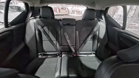 Volvo XC40 2.0 D4 AWD Business Plus Auto