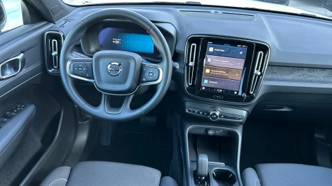 Volvo EX40 Twin Plus Auto AWD