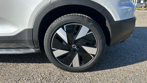 Volvo EX40 Twin Plus Auto AWD