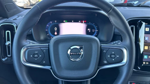 Volvo EX40 Twin Plus Auto AWD