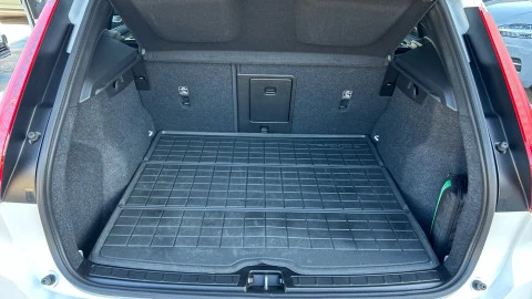 Volvo EX40 Twin Plus Auto AWD