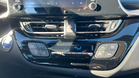 Toyota C-HR 1.8 125H Active