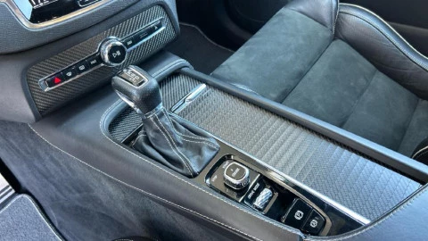 Volvo XC90 2.0 D5 AWD R-Design Auto