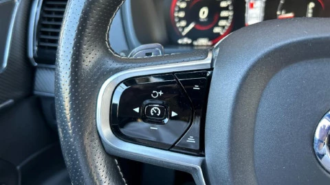 Volvo XC90 2.0 D5 AWD R-Design Auto