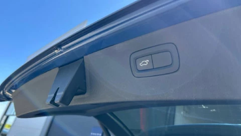 Volvo XC90 2.0 D5 AWD R-Design Auto