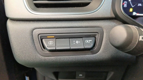 Renault Captur techno Eco-G 100cv (74 kW)