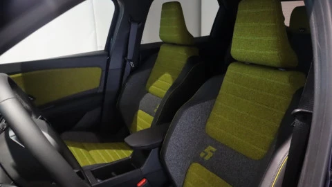 Renault 5 E-Tech 150 Comfort Range Iconic Five Renault 5 E-Tech 150 Comfort Range Iconic Five
