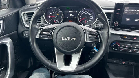 Kia Ceed XCEED DRIVE 1.0 T-GDI DRIVE 120CV (MY22) AM1021