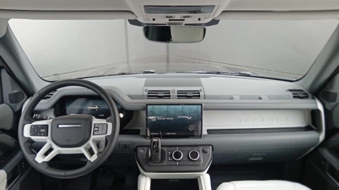 Land Rover Defender 3.0D I6 250 X-Dynamic SE 90 AT 4WD MHEV
