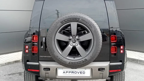 Land Rover Defender 3.0D I6 250 X-Dynamic SE 90 AT 4WD MHEV