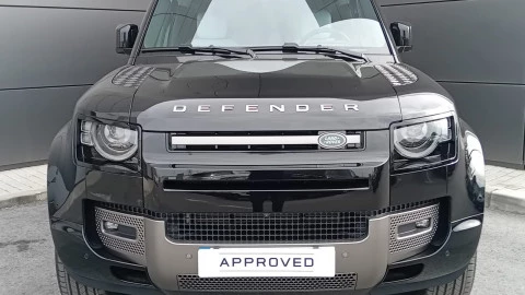 Land Rover Defender 3.0D I6 250 X-Dynamic SE 90 AT 4WD MHEV