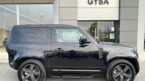 Land Rover Defender 3.0D I6 250 X-Dynamic SE 90 AT 4WD MHEV Land Rover Defender 3.0D I6 250 X-Dynamic SE 90 AT 4WD MHEV