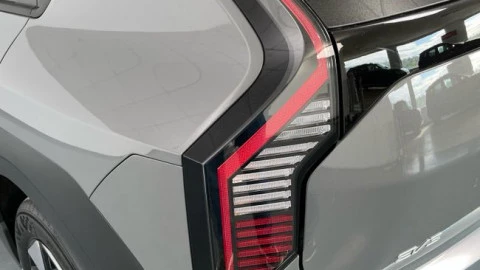 Kia EV3 Earth Long Range