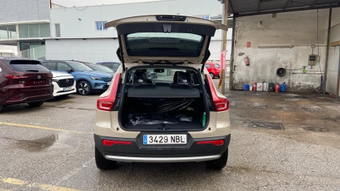 Volvo XC40 2.0 B3 G Core Auto