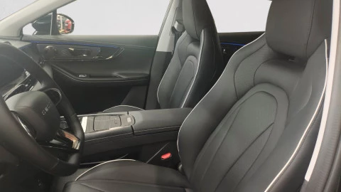 Omoda 5 MY25 - Premium 1.6 TGDI 108kW (145cv)