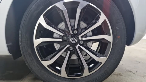 Renault Clio Techno full hybrid E-Tech 145 (103Kw)