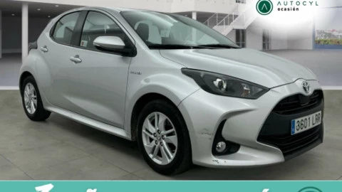 Toyota Yaris 1.5 120H Business Plus
