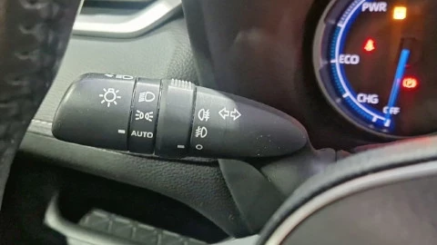 Toyota Rav4 2.5l 220H Advance