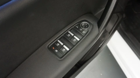 Renault Captur zen fast track E-Tech híbrido 105 kW
