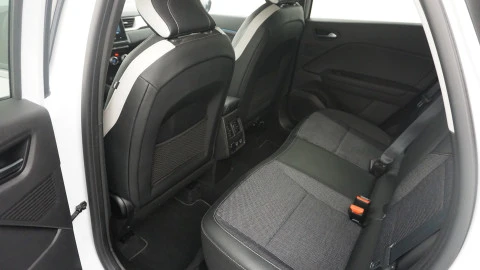 Renault Captur zen fast track E-Tech híbrido 105 kW