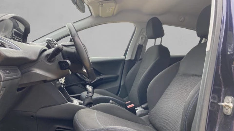 Peugeot 208 5P STYLE 1.2L PureTech 60KW (82CV)