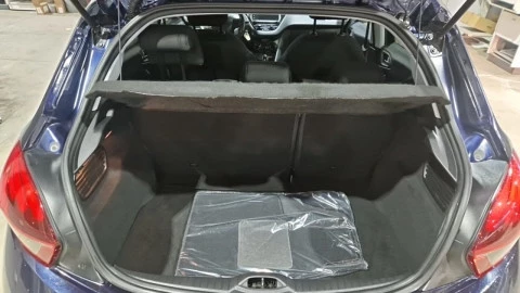 Peugeot 208 5P STYLE 1.2L PureTech 60KW (82CV)