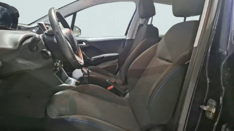 Peugeot 208 5P STYLE 1.2L PureTech 60KW (82CV)
