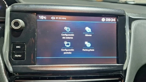 Peugeot 208 5P STYLE 1.2L PureTech 60KW (82CV)