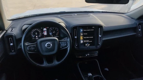 Volvo XC40 1.5 T2 Momentum Core Auto