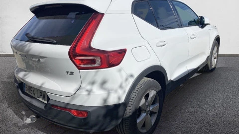 Volvo XC40 1.5 T2 Momentum Core Auto