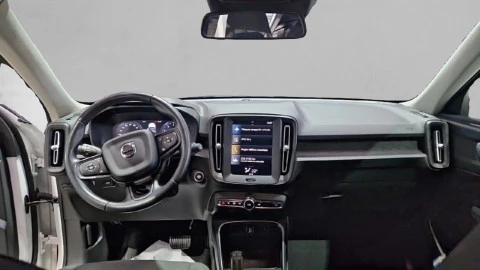 Volvo XC40 1.5 T2 Momentum Core Auto