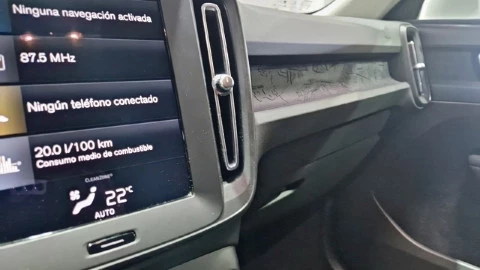 Volvo XC40 1.5 T2 Momentum Core Auto