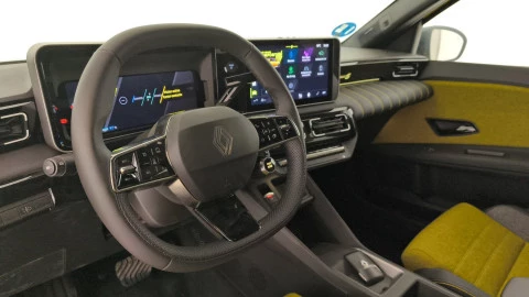 Renault 5 E-Tech   Iconic cinq autonomia confort 110 kW