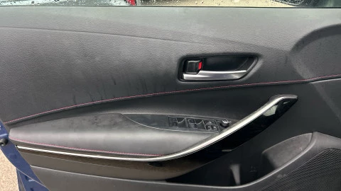 Toyota Corolla 2.0 180H ADVANCE E-CVT