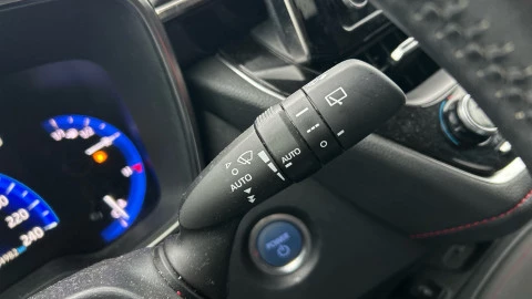 Toyota Corolla 2.0 180H ADVANCE E-CVT