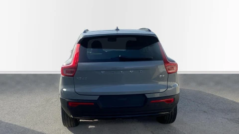 Volvo XC40 2.0 B3 G Plus Dark Auto
