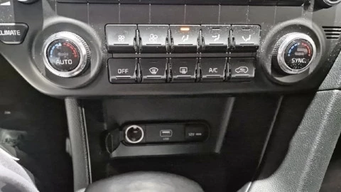 Kia Sportage 1.6 CRDi 100kW GT Line Essential DCT 4x4