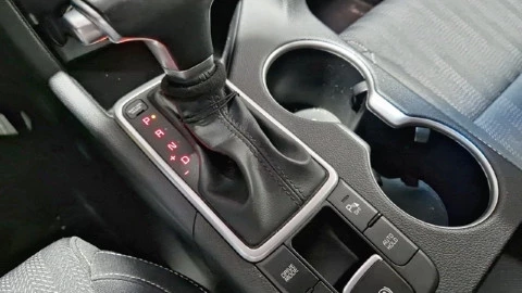 Kia Sportage 1.6 CRDi 100kW GT Line Essential DCT 4x4