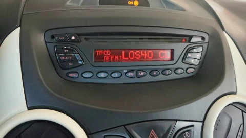 Ford KA Black & White Ed. 1.2 Duratec A.-St.-St.