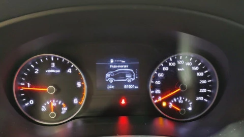 Kia Sportage 1.6 MHEV Business 100kW (136CV) 4x2