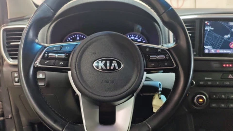 Kia Sportage 1.6 MHEV Business 100kW (136CV) 4x2