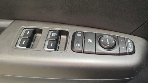 Kia Sportage 1.6 MHEV Business 100kW (136CV) 4x2