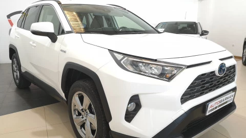 Toyota Rav4 2.5l 220H Advance