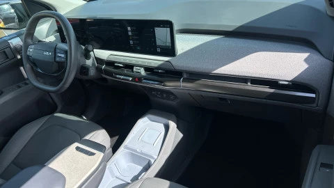 Kia EV3 Earth Standard Range